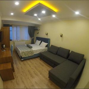 Riverland Suites Apart Hotel